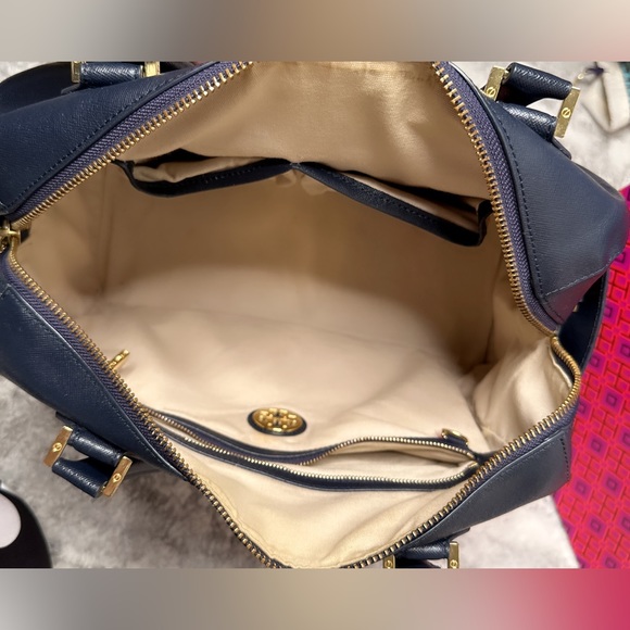 LARGE TORY BURCH Robinson Bowler Bag - Picture 6 of 13